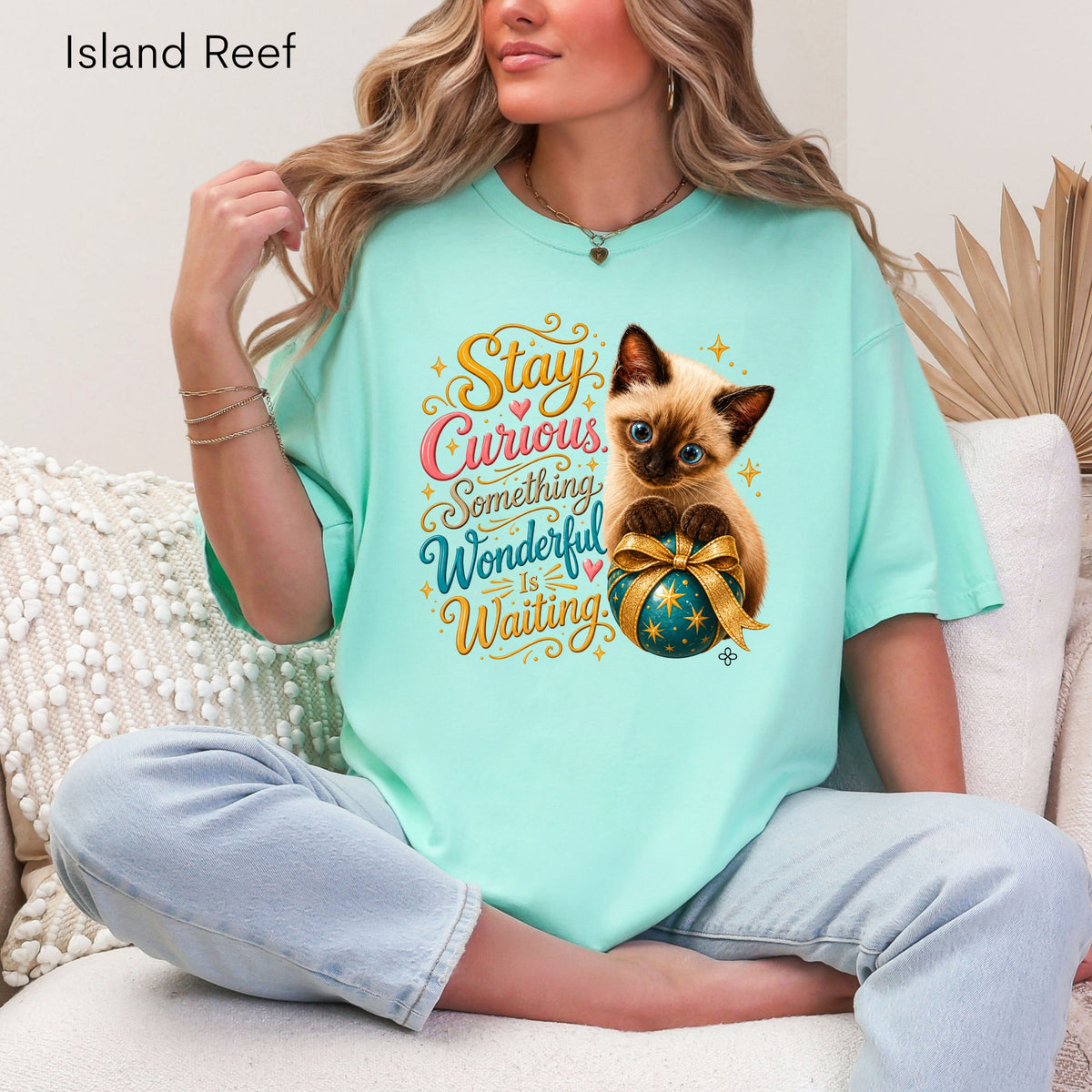 Stay Curious. Something Wonderful is Waiting. - Women's Comfort Colors Motivational Cat / Pet T-Shirt for Women - Inspirational Tee - Comfort Colors Shirt
